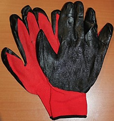 Нейлоновые перчатки 13 класс вязки с нитрильным обливом ЛАЙТ